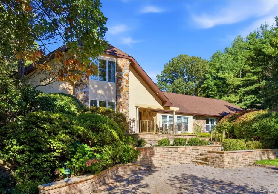 14 Sherwood Gate, Oyster Bay, NY, 5 Bedrooms Bedrooms, 11 Rooms Rooms,4 BathroomsBathrooms,Residential,For Rent,Sherwood Gate,0,1055322 14 Sherwood Gate, Oyster Bay, NY, 5 Bedrooms Bedrooms, 11 Rooms Rooms,4 BathroomsBathrooms,Residential,For Rent,Sherwood Gate,0,1055322