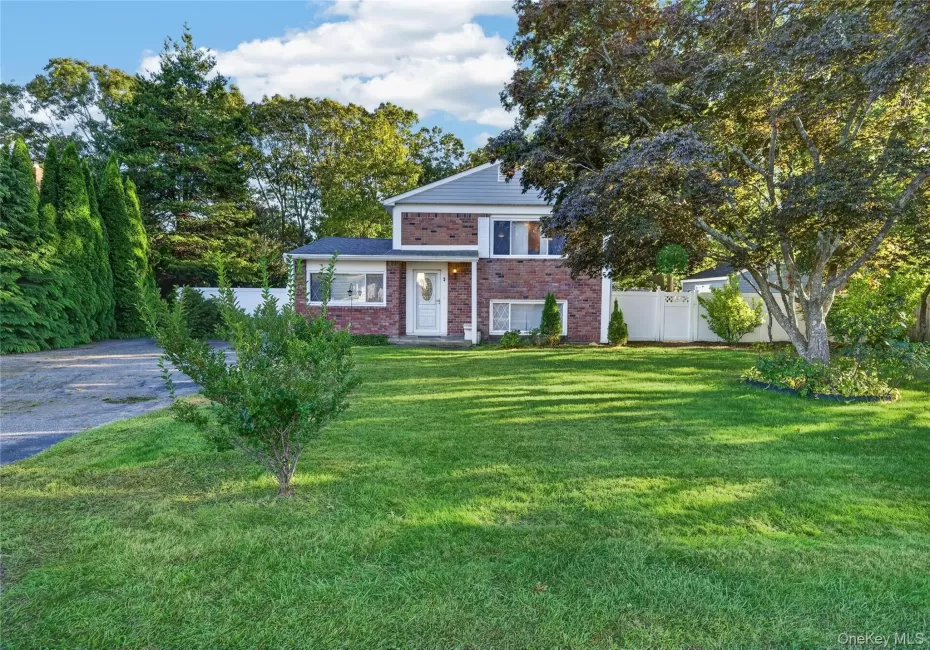 3 Jasper Avenue, Brookhaven, NY, 5 Bedrooms Bedrooms, 10 Rooms Rooms,2 BathroomsBathrooms,Residential,For Rent,Jasper,0,1060235 3 Jasper Avenue, Brookhaven, NY, 5 Bedrooms Bedrooms, 10 Rooms Rooms,2 BathroomsBathrooms,Residential,For Rent,Jasper,0,1060235
