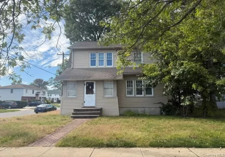 186 Rockaway Parkway, Hempstead, NY, 3 Bedrooms Bedrooms, 8 Rooms Rooms,1 BathroomBathrooms,Residential,For Rent,Rockaway,0,1060496 186 Rockaway Parkway, Hempstead, NY, 3 Bedrooms Bedrooms, 8 Rooms Rooms,1 BathroomBathrooms,Residential,For Rent,Rockaway,0,1060496