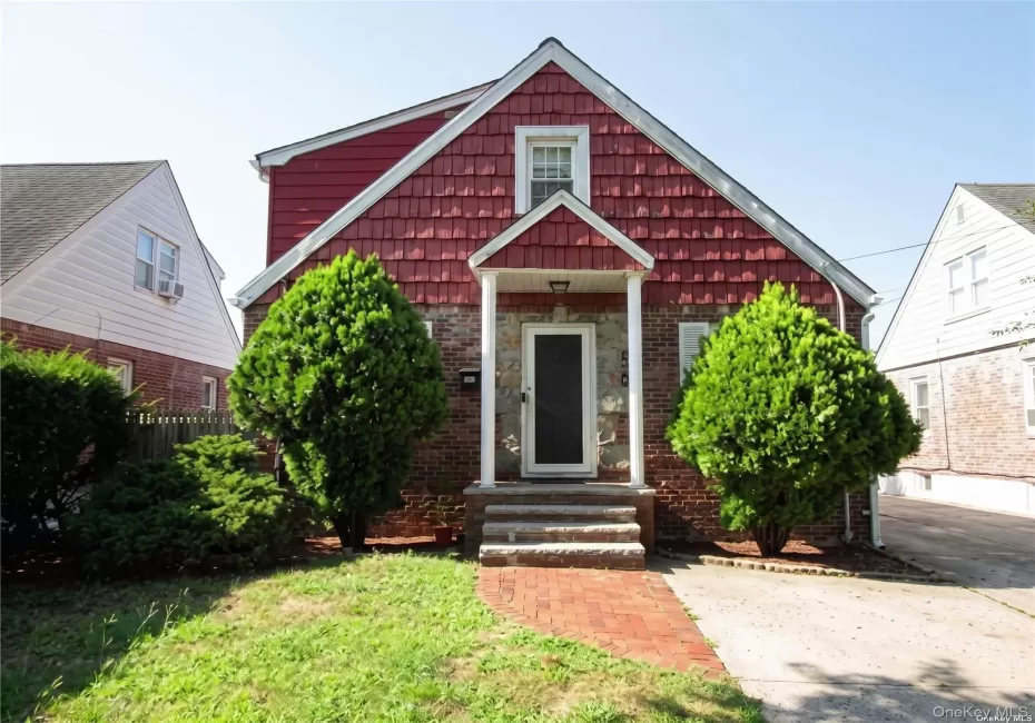 136 Henry Street, Hempstead, NY, 4 Bedrooms Bedrooms, 7 Rooms Rooms,2 BathroomsBathrooms,Residential,For Rent,Henry,0,1060615 136 Henry Street, Hempstead, NY, 4 Bedrooms Bedrooms, 7 Rooms Rooms,2 BathroomsBathrooms,Residential,For Rent,Henry,0,1060615