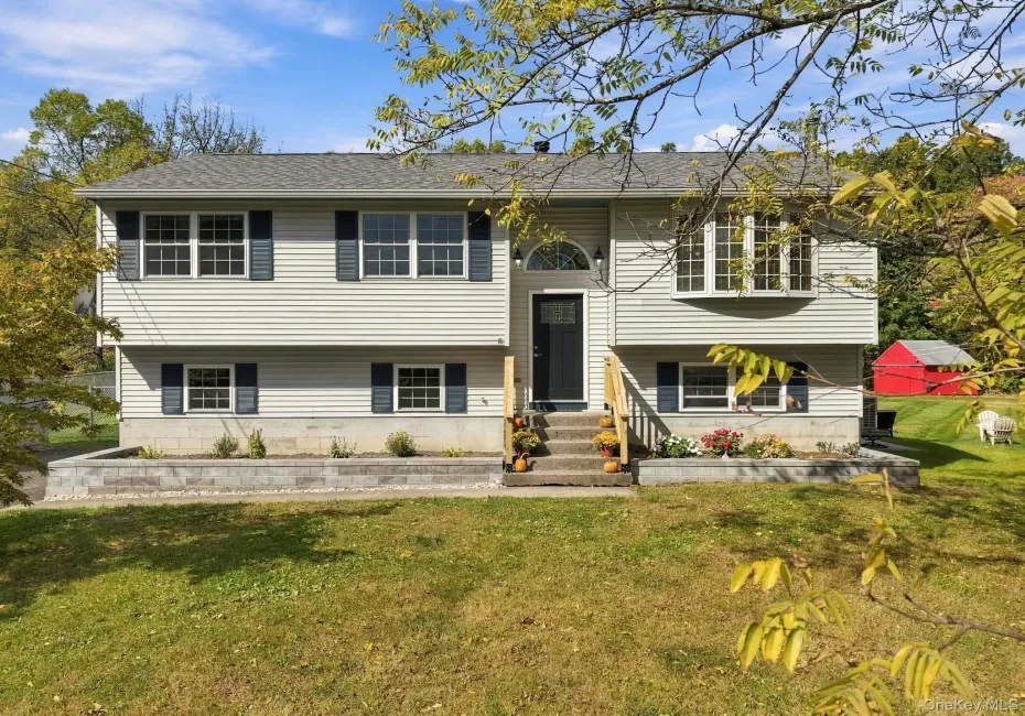 611 Elting Corners Road, Lloyd, NY, 3 Bedrooms Bedrooms, 6 Rooms Rooms,1 BathroomBathrooms,Residential,For Rent,Elting Corners,0,1059147 611 Elting Corners Road, Lloyd, NY, 3 Bedrooms Bedrooms, 6 Rooms Rooms,1 BathroomBathrooms,Residential,For Rent,Elting Corners,0,1059147