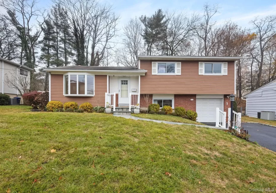 12 Chatham Road, New Rochelle, NY, 3 Bedrooms Bedrooms, 7 Rooms Rooms,2 BathroomsBathrooms,Residential,For Rent,Chatham,0,1059390 12 Chatham Road, New Rochelle, NY, 3 Bedrooms Bedrooms, 7 Rooms Rooms,2 BathroomsBathrooms,Residential,For Rent,Chatham,0,1059390
