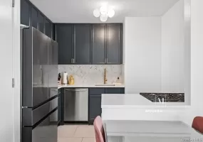 474 48th Avenue, New York, NY, 2 Bedrooms Bedrooms, 4 Rooms Rooms,1 BathroomBathrooms,Residential Lease,For Rent,48th,0,1060835 474 48th Avenue, New York, NY, 2 Bedrooms Bedrooms, 4 Rooms Rooms,1 BathroomBathrooms,Residential Lease,For Rent,48th,0,1060835