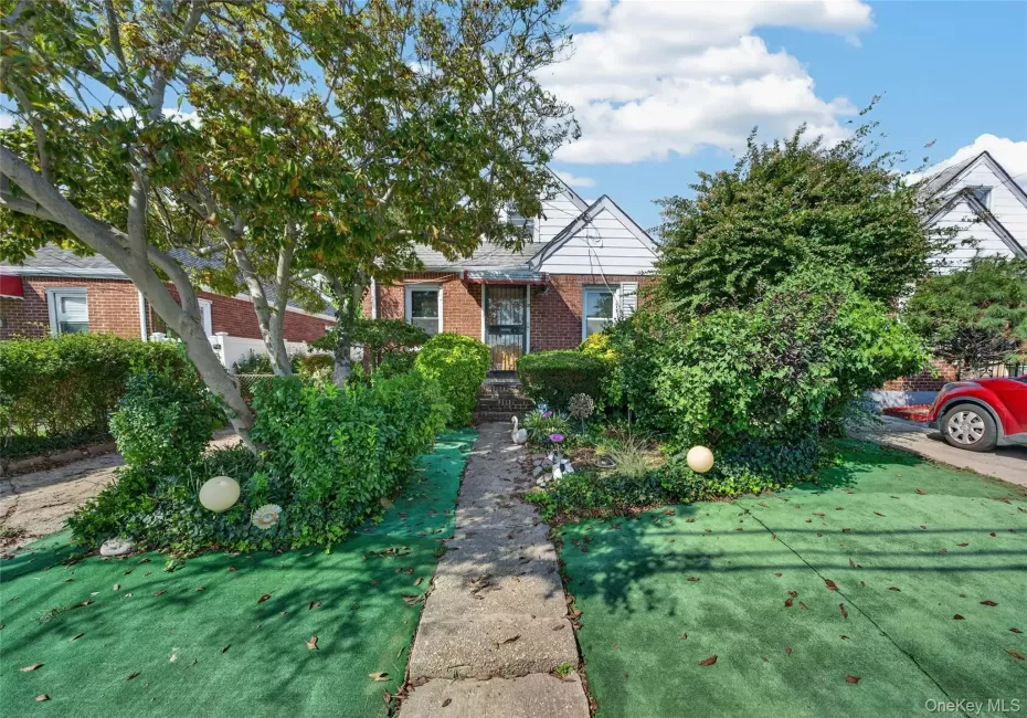 31 Circle Drive, Hempstead, NY, 3 Bedrooms Bedrooms, 6 Rooms Rooms,1 BathroomBathrooms,Residential,For Rent,Circle,0,1060752 31 Circle Drive, Hempstead, NY, 3 Bedrooms Bedrooms, 6 Rooms Rooms,1 BathroomBathrooms,Residential,For Rent,Circle,0,1060752