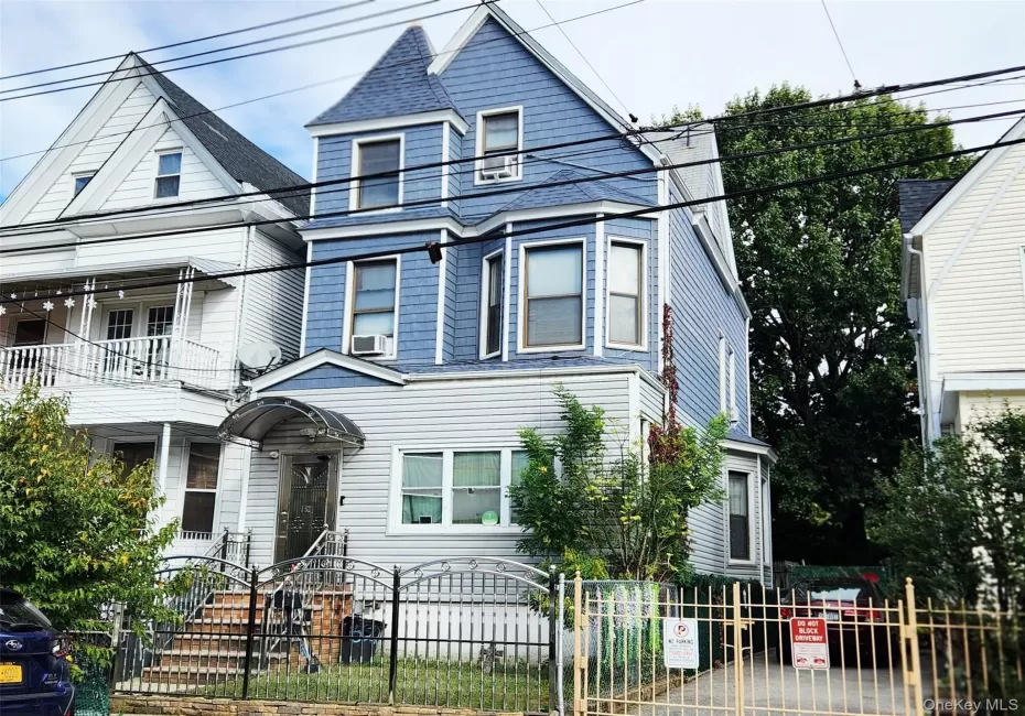1522 Lurting Avenue, New York, NY, 6 Bedrooms Bedrooms, 10 Rooms Rooms,2 BathroomsBathrooms,Residential,For Rent,Lurting,0,1060872 1522 Lurting Avenue, New York, NY, 6 Bedrooms Bedrooms, 10 Rooms Rooms,2 BathroomsBathrooms,Residential,For Rent,Lurting,0,1060872