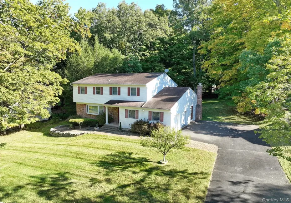 15 Haller Crescent, Ramapo, NY, 4 Bedrooms Bedrooms, 10 Rooms Rooms,2 BathroomsBathrooms,Residential,For Rent,Haller,0,1060837 15 Haller Crescent, Ramapo, NY, 4 Bedrooms Bedrooms, 10 Rooms Rooms,2 BathroomsBathrooms,Residential,For Rent,Haller,0,1060837