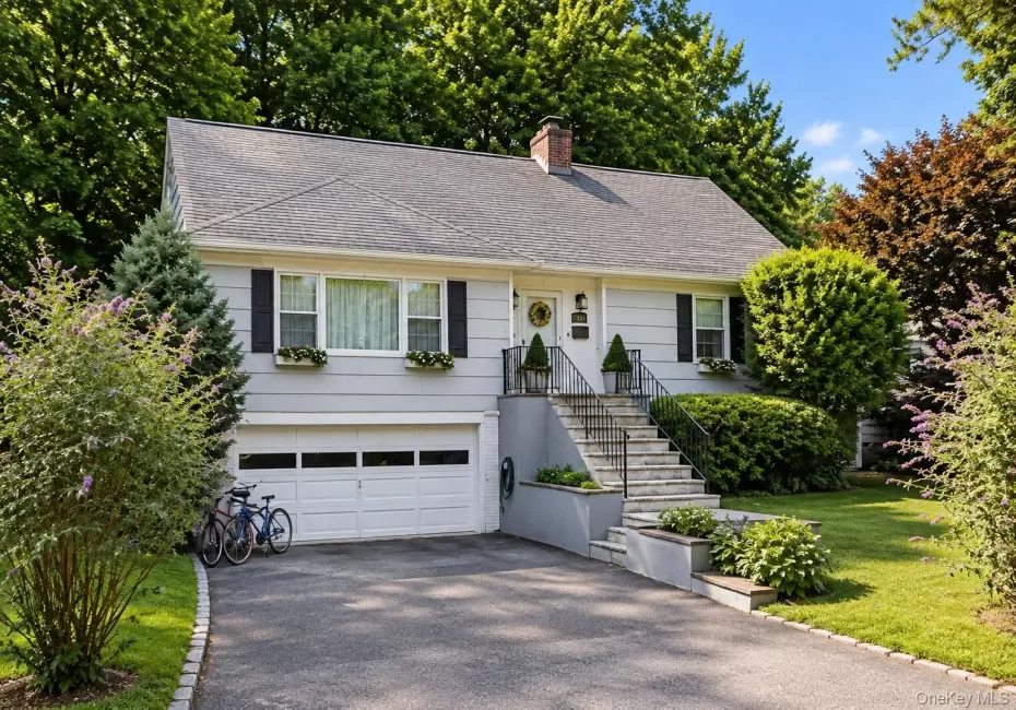 1035 Shore Acres Drive, Rye Town, NY, 4 Bedrooms Bedrooms, 9 Rooms Rooms,3 BathroomsBathrooms,Residential Lease,For Rent,Shore Acres,0,1058674 1035 Shore Acres Drive, Rye Town, NY, 4 Bedrooms Bedrooms, 9 Rooms Rooms,3 BathroomsBathrooms,Residential Lease,For Rent,Shore Acres,0,1058674