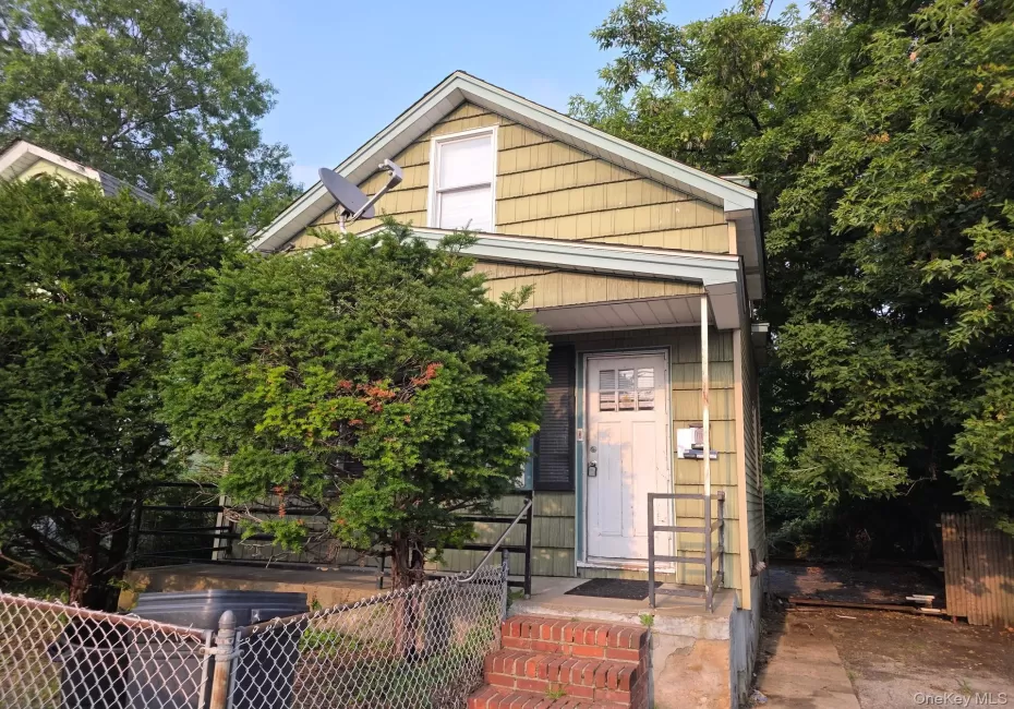 236 Holland Avenue, Hempstead, NY, 3 Bedrooms Bedrooms, 5 Rooms Rooms,1 BathroomBathrooms,Residential,For Rent,Holland,0,1060822 236 Holland Avenue, Hempstead, NY, 3 Bedrooms Bedrooms, 5 Rooms Rooms,1 BathroomBathrooms,Residential,For Rent,Holland,0,1060822