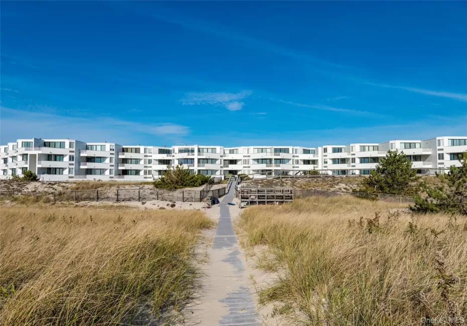 253 Dune Road, Southampton, NY, 2 Bedrooms Bedrooms, 5 Rooms Rooms,2 BathroomsBathrooms,Residential,For Rent,Dune,0,1060880 253 Dune Road, Southampton, NY, 2 Bedrooms Bedrooms, 5 Rooms Rooms,2 BathroomsBathrooms,Residential,For Rent,Dune,0,1060880