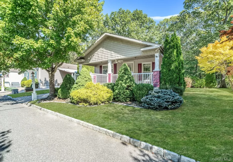 1661 Old Country Road, Riverhead, NY, 2 Bedrooms Bedrooms, 5 Rooms Rooms,2 BathroomsBathrooms,Residential,For Rent,Old Country,0,1059912 1661 Old Country Road, Riverhead, NY, 2 Bedrooms Bedrooms, 5 Rooms Rooms,2 BathroomsBathrooms,Residential,For Rent,Old Country,0,1059912