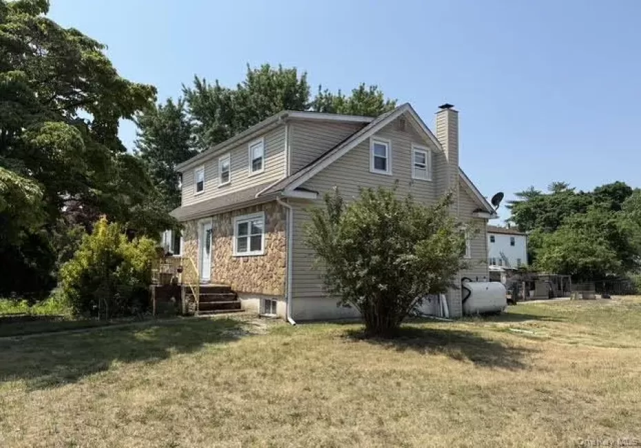1624 3rd Avenue, Islip, NY, 4 Bedrooms Bedrooms, 10 Rooms Rooms,3 BathroomsBathrooms,Residential,For Rent,3rd,0,1005955 1624 3rd Avenue, Islip, NY, 4 Bedrooms Bedrooms, 10 Rooms Rooms,3 BathroomsBathrooms,Residential,For Rent,3rd,0,1005955