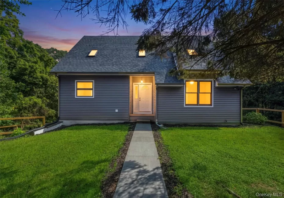72 East Street, Lewisboro, NY, 2 Bedrooms Bedrooms, 6 Rooms Rooms,1 BathroomBathrooms,Residential,For Rent,East,0,1060291 72 East Street, Lewisboro, NY, 2 Bedrooms Bedrooms, 6 Rooms Rooms,1 BathroomBathrooms,Residential,For Rent,East,0,1060291