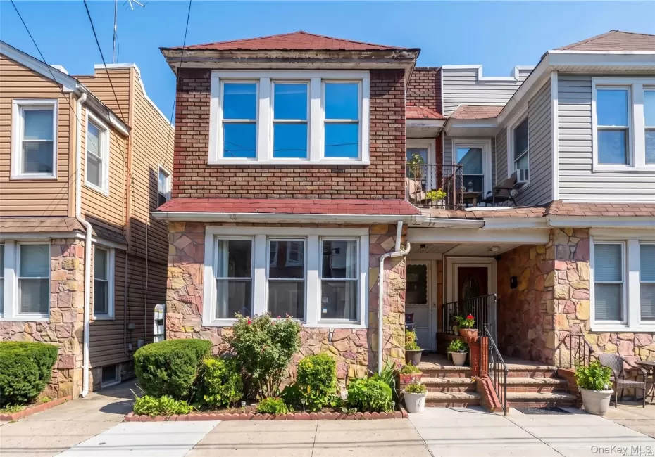 9717 147th Place, New York, NY, 4 Bedrooms Bedrooms, 5 Rooms Rooms,1 BathroomBathrooms,Residential Lease,For Rent,147th,0,1061046 9717 147th Place, New York, NY, 4 Bedrooms Bedrooms, 5 Rooms Rooms,1 BathroomBathrooms,Residential Lease,For Rent,147th,0,1061046