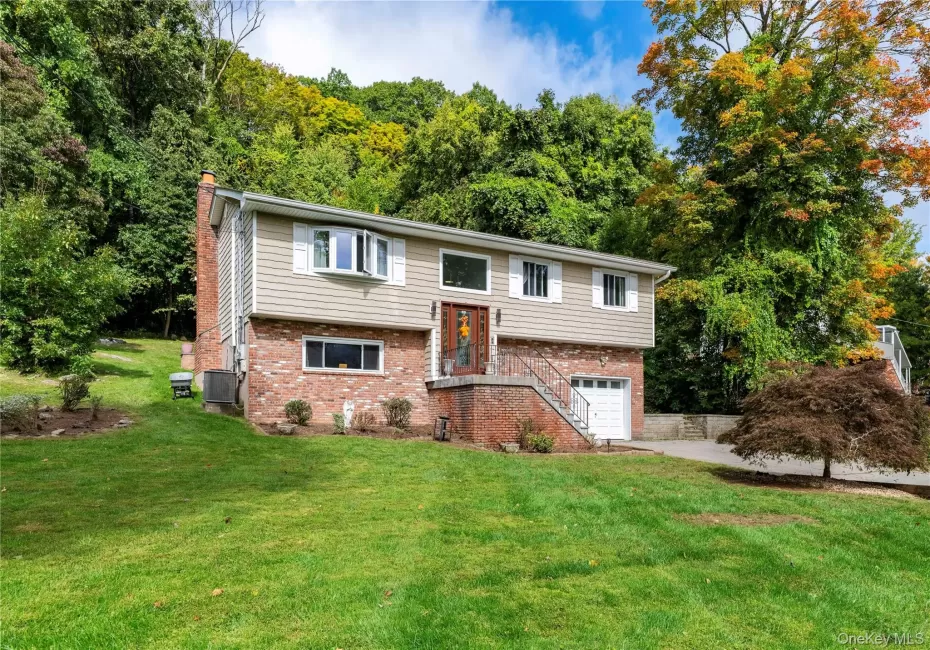 75 Chestnut Ridge Road, Carmel, NY, 3 Bedrooms Bedrooms, 7 Rooms Rooms,2 BathroomsBathrooms,Residential,For Rent,Chestnut Ridge,0,1058105 75 Chestnut Ridge Road, Carmel, NY, 3 Bedrooms Bedrooms, 7 Rooms Rooms,2 BathroomsBathrooms,Residential,For Rent,Chestnut Ridge,0,1058105