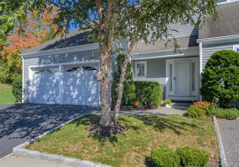 Welcome to 159 Fairway Drive... Welcome to 159 Fairway Drive...