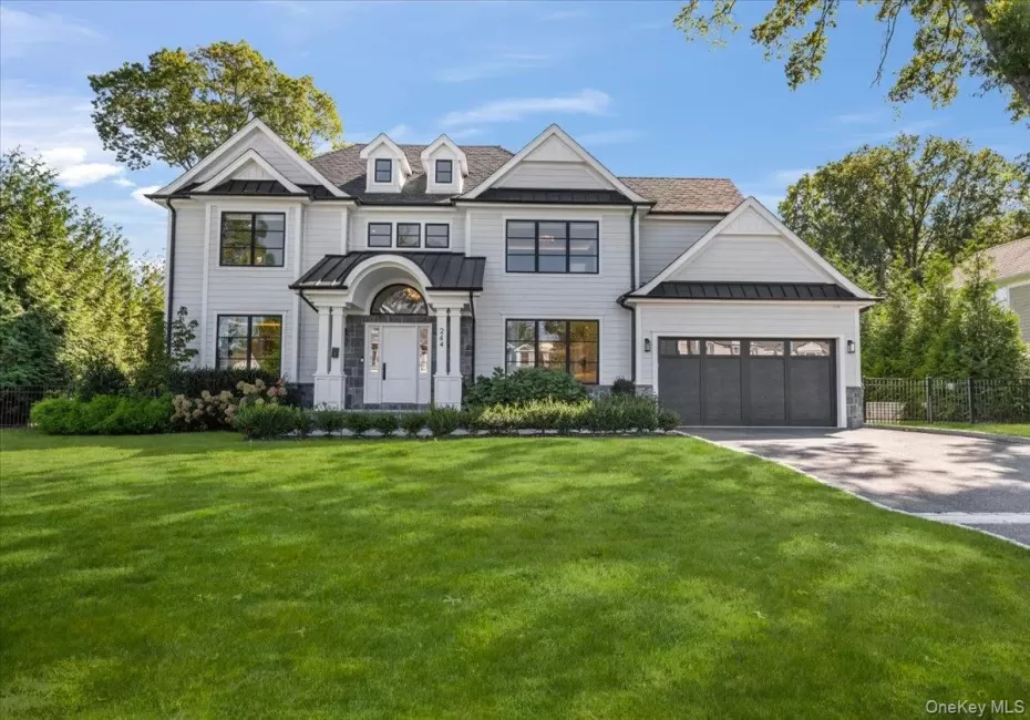Stunning 2022 New Construction Stunning 2022 New Construction