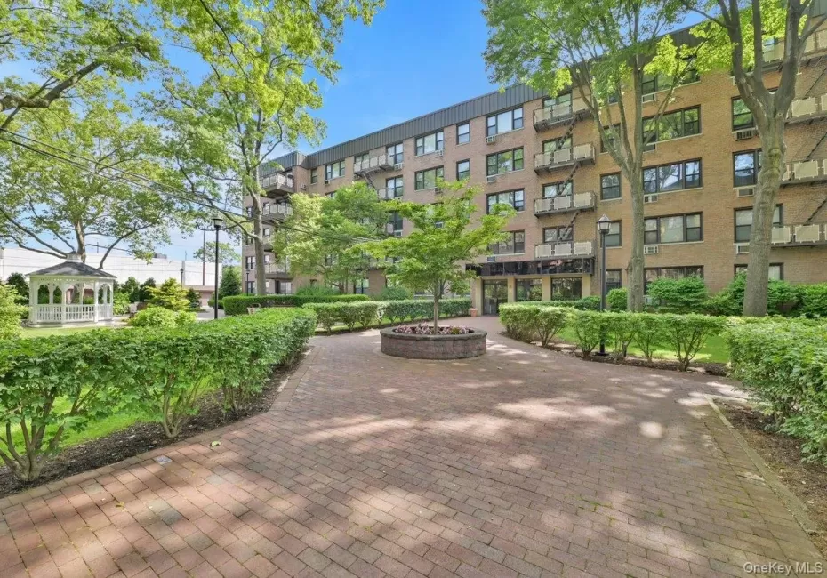 6 Birchwood Court, Hempstead, NY, 1 Bedroom Bedrooms, 5 Rooms Rooms,1 BathroomBathrooms,Residential,For Rent,Birchwood,0,1060738 6 Birchwood Court, Hempstead, NY, 1 Bedroom Bedrooms, 5 Rooms Rooms,1 BathroomBathrooms,Residential,For Rent,Birchwood,0,1060738