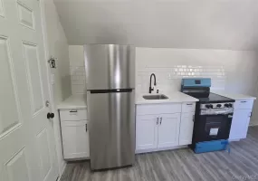 48 Clinton Street, Poughkeepsie (town), NY, 1 Bedroom Bedrooms, 3 Rooms Rooms,1 BathroomBathrooms,Residential Lease,For Rent,Clinton,0,1061109 48 Clinton Street, Poughkeepsie (town), NY, 1 Bedroom Bedrooms, 3 Rooms Rooms,1 BathroomBathrooms,Residential Lease,For Rent,Clinton,0,1061109
