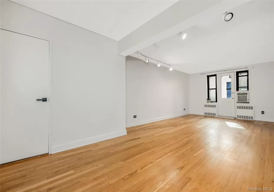 150-11 72nd Road, New York, NY, 2 Bedrooms Bedrooms, 5 Rooms Rooms,1 BathroomBathrooms,Residential,For Rent,72nd,0,1060832 150-11 72nd Road, New York, NY, 2 Bedrooms Bedrooms, 5 Rooms Rooms,1 BathroomBathrooms,Residential,For Rent,72nd,0,1060832
