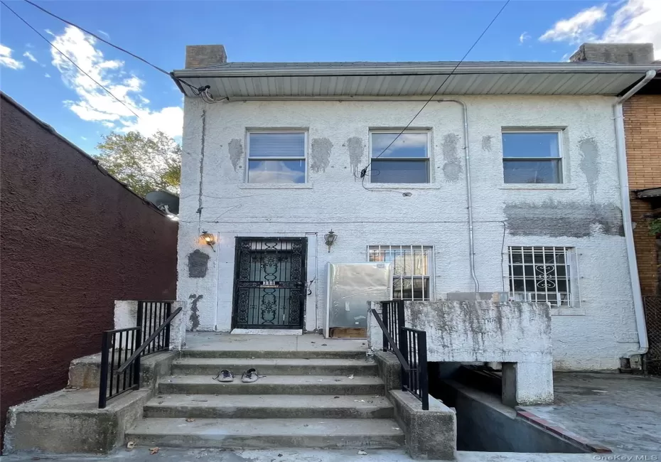 388 Atkins Avenue, New York, NY, 3 Bedrooms Bedrooms, 5 Rooms Rooms,1 BathroomBathrooms,Residential Lease,For Rent,Atkins Avenue,0,1061228 388 Atkins Avenue, New York, NY, 3 Bedrooms Bedrooms, 5 Rooms Rooms,1 BathroomBathrooms,Residential Lease,For Rent,Atkins Avenue,0,1061228