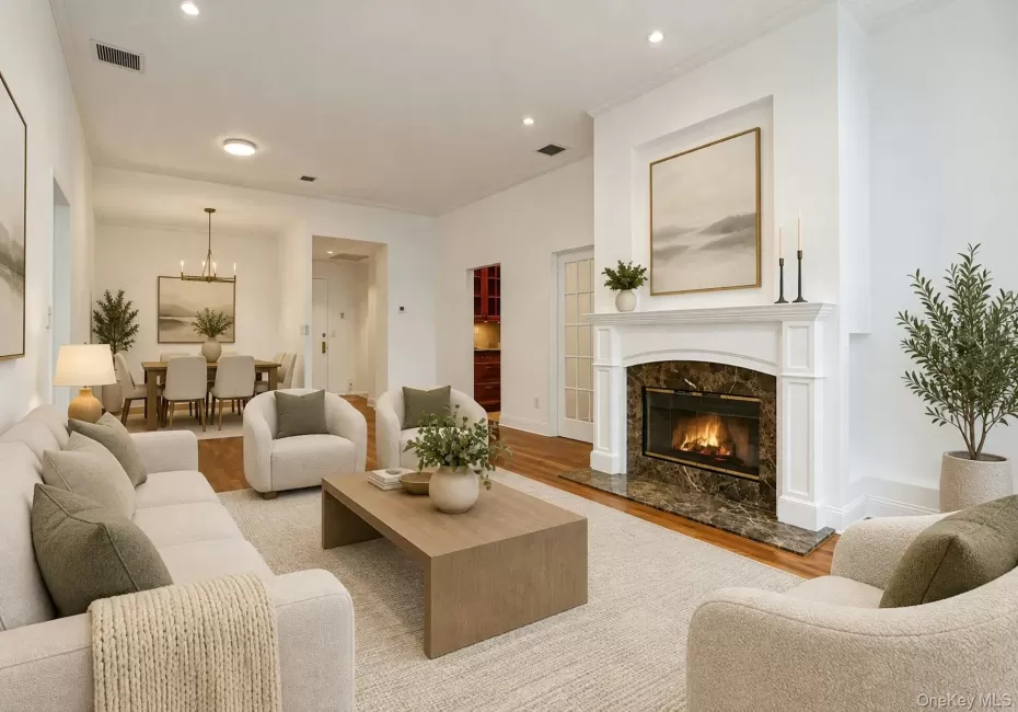 Living Room / Dinning Area. Virtually Stage Living Room / Dinning Area. Virtually Stage