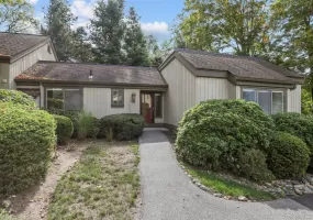205 Heritage Hills, Somers, NY, 3 Bedrooms Bedrooms, 5 Rooms Rooms,2 BathroomsBathrooms,Residential Lease,For Rent,Heritage Hills,0,1061267 205 Heritage Hills, Somers, NY, 3 Bedrooms Bedrooms, 5 Rooms Rooms,2 BathroomsBathrooms,Residential Lease,For Rent,Heritage Hills,0,1061267