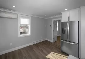 37-5 New York Avenue, Huntington, NY, 1 Bedroom Bedrooms, 4 Rooms Rooms,1 BathroomBathrooms,Residential Lease,For Rent,New York,0,1061383 37-5 New York Avenue, Huntington, NY, 1 Bedroom Bedrooms, 4 Rooms Rooms,1 BathroomBathrooms,Residential Lease,For Rent,New York,0,1061383
