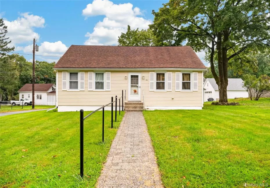 54 Western Avenue, Middletown, NY, 2 Bedrooms Bedrooms, 6 Rooms Rooms,1 BathroomBathrooms,Residential,For Rent,Western,0,1058671 54 Western Avenue, Middletown, NY, 2 Bedrooms Bedrooms, 6 Rooms Rooms,1 BathroomBathrooms,Residential,For Rent,Western,0,1058671