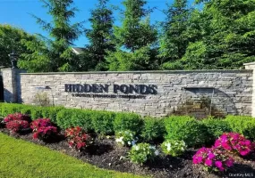56 South Pond Lane, Smithtown, NY, 2 Bedrooms Bedrooms, 4 Rooms Rooms,2 BathroomsBathrooms,Residential Lease,For Rent,South Pond,0,1060558 56 South Pond Lane, Smithtown, NY, 2 Bedrooms Bedrooms, 4 Rooms Rooms,2 BathroomsBathrooms,Residential Lease,For Rent,South Pond,0,1060558