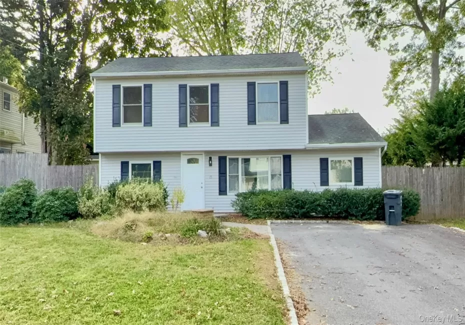 15 Huron Street, Brookhaven, NY, 4 Bedrooms Bedrooms, 10 Rooms Rooms,2 BathroomsBathrooms,Residential Lease,For Rent,Huron,0,1061287 15 Huron Street, Brookhaven, NY, 4 Bedrooms Bedrooms, 10 Rooms Rooms,2 BathroomsBathrooms,Residential Lease,For Rent,Huron,0,1061287