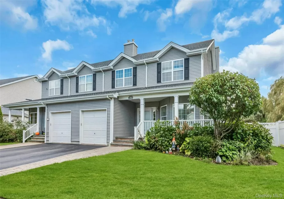 140 Rivendell Court, Huntington, NY, 3 Bedrooms Bedrooms, 6 Rooms Rooms,2 BathroomsBathrooms,Residential,For Rent,Rivendell,0,1061302 140 Rivendell Court, Huntington, NY, 3 Bedrooms Bedrooms, 6 Rooms Rooms,2 BathroomsBathrooms,Residential,For Rent,Rivendell,0,1061302