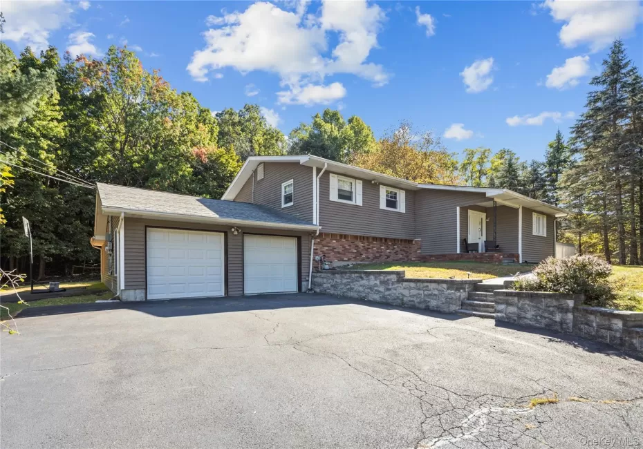 26 Terri Lee Lane, Ramapo, NY, 5 Bedrooms Bedrooms, 11 Rooms Rooms,3 BathroomsBathrooms,Residential,For Rent,Terri Lee,0,1059154 26 Terri Lee Lane, Ramapo, NY, 5 Bedrooms Bedrooms, 11 Rooms Rooms,3 BathroomsBathrooms,Residential,For Rent,Terri Lee,0,1059154