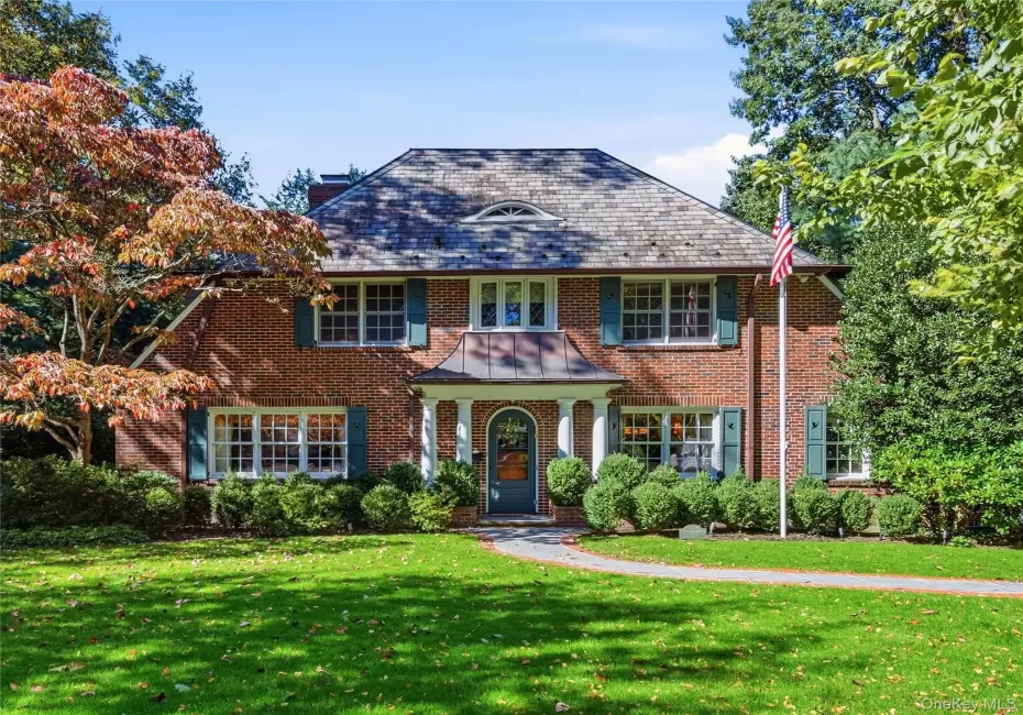 15 The Ridge, North Hempstead, NY, 6 Bedrooms Bedrooms, 11 Rooms Rooms,5 BathroomsBathrooms,Residential Lease,For Rent,The,0,1061426 15 The Ridge, North Hempstead, NY, 6 Bedrooms Bedrooms, 11 Rooms Rooms,5 BathroomsBathrooms,Residential Lease,For Rent,The,0,1061426