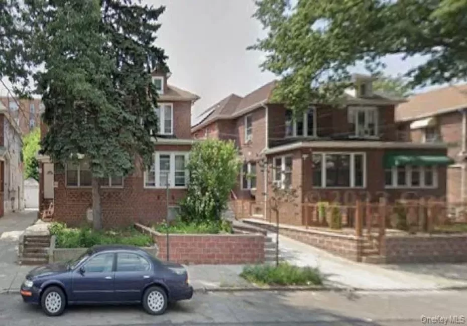 719 Rosedale Avenue, New York, NY, 4 Bedrooms Bedrooms, 7 Rooms Rooms,1 BathroomBathrooms,Residential Lease,For Rent,Rosedale,0,1061374 719 Rosedale Avenue, New York, NY, 4 Bedrooms Bedrooms, 7 Rooms Rooms,1 BathroomBathrooms,Residential Lease,For Rent,Rosedale,0,1061374