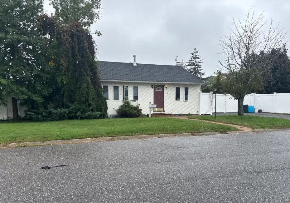 30 Jenkins Avenue, Babylon, NY, 2 Bedrooms Bedrooms, 4 Rooms Rooms,1 BathroomBathrooms,Residential,For Rent,Jenkins,0,1061428 30 Jenkins Avenue, Babylon, NY, 2 Bedrooms Bedrooms, 4 Rooms Rooms,1 BathroomBathrooms,Residential,For Rent,Jenkins,0,1061428