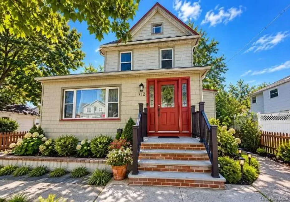712 Parsonage Street, Hempstead, NY, 3 Bedrooms Bedrooms, 10 Rooms Rooms,2 BathroomsBathrooms,Residential,For Rent,Parsonage,0,1059260 712 Parsonage Street, Hempstead, NY, 3 Bedrooms Bedrooms, 10 Rooms Rooms,2 BathroomsBathrooms,Residential,For Rent,Parsonage,0,1059260