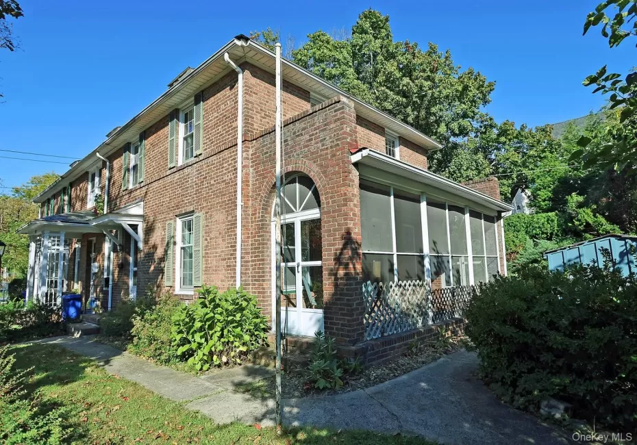 10 Wilson Street, Newburgh (city), NY, 3 Bedrooms Bedrooms, 6 Rooms Rooms,1 BathroomBathrooms,Residential,For Rent,Wilson,0,1061623 10 Wilson Street, Newburgh (city), NY, 3 Bedrooms Bedrooms, 6 Rooms Rooms,1 BathroomBathrooms,Residential,For Rent,Wilson,0,1061623