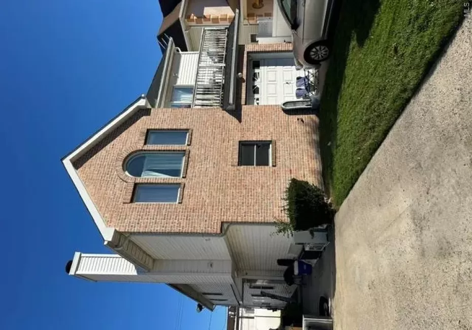 215 Walnut Street, Long Beach, NY, 3 Bedrooms Bedrooms, 8 Rooms Rooms,2 BathroomsBathrooms,Residential Lease,For Rent,Walnut,0,1061504 215 Walnut Street, Long Beach, NY, 3 Bedrooms Bedrooms, 8 Rooms Rooms,2 BathroomsBathrooms,Residential Lease,For Rent,Walnut,0,1061504