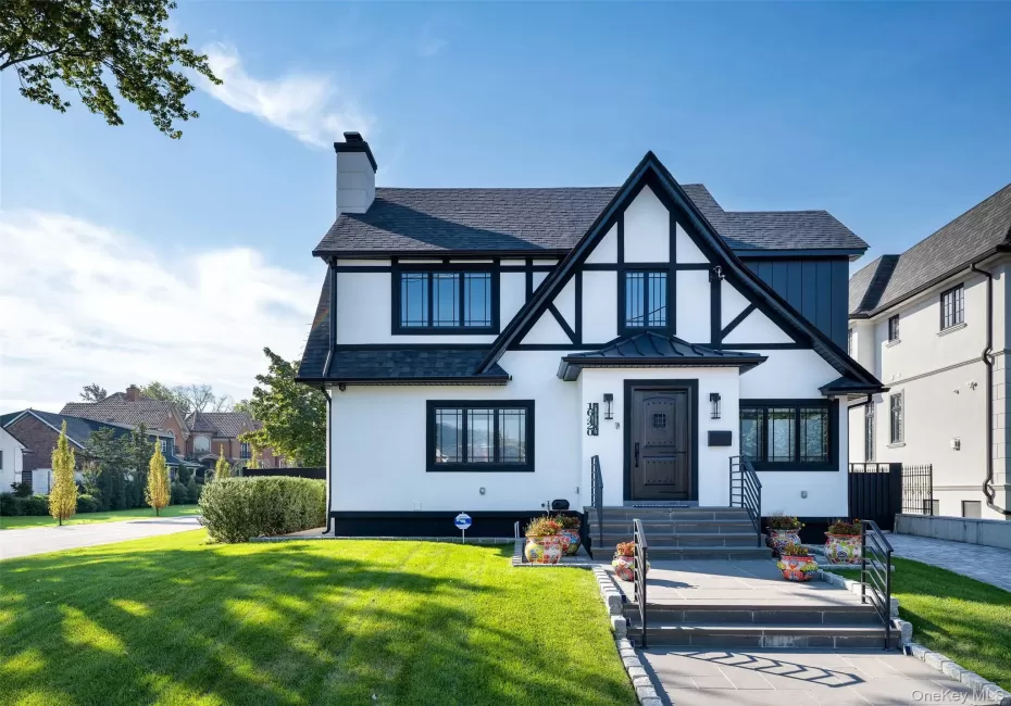 16420 Cryders Lane, New York, NY, 5 Bedrooms Bedrooms, 12 Rooms Rooms,3 BathroomsBathrooms,Residential,For Rent,Cryders,0,1061550 16420 Cryders Lane, New York, NY, 5 Bedrooms Bedrooms, 12 Rooms Rooms,3 BathroomsBathrooms,Residential,For Rent,Cryders,0,1061550