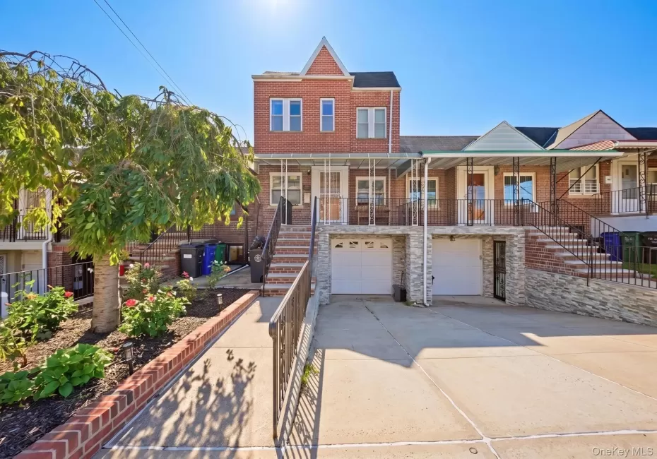 6908 Penelope Avenue, New York, NY, 4 Bedrooms Bedrooms, 6 Rooms Rooms,2 BathroomsBathrooms,Residential,For Rent,Penelope,0,1060911 6908 Penelope Avenue, New York, NY, 4 Bedrooms Bedrooms, 6 Rooms Rooms,2 BathroomsBathrooms,Residential,For Rent,Penelope,0,1060911