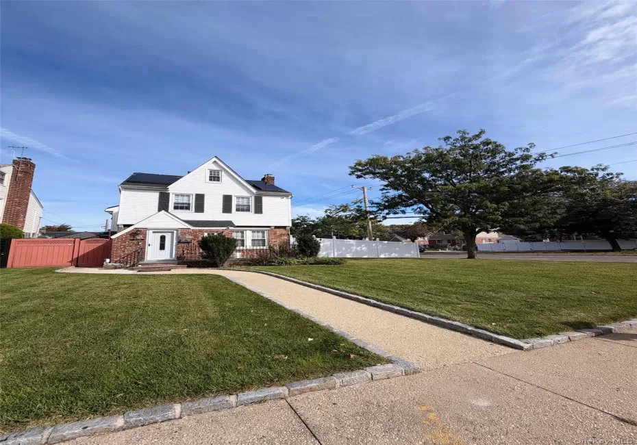 16945 23rd Avenue, New York, NY, 5 Bedrooms Bedrooms, 9 Rooms Rooms,3 BathroomsBathrooms,Residential,For Rent,23rd,0,1061756 16945 23rd Avenue, New York, NY, 5 Bedrooms Bedrooms, 9 Rooms Rooms,3 BathroomsBathrooms,Residential,For Rent,23rd,0,1061756