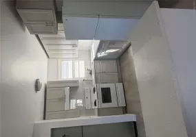 33 1st Avenue, Hempstead, NY, 3 Bedrooms Bedrooms, 5 Rooms Rooms,1 BathroomBathrooms,Residential Lease,For Rent,1st Avenue,0,1061672 33 1st Avenue, Hempstead, NY, 3 Bedrooms Bedrooms, 5 Rooms Rooms,1 BathroomBathrooms,Residential Lease,For Rent,1st Avenue,0,1061672