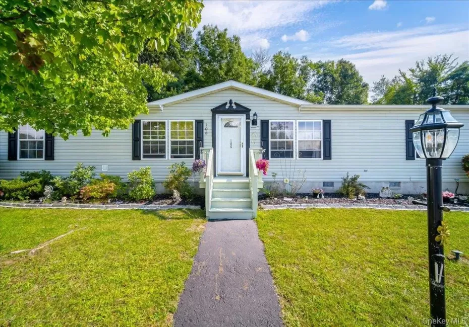 106 Winding Wood, East Fishkill, NY, 3 Bedrooms Bedrooms, 6 Rooms Rooms,2 BathroomsBathrooms,Residential,For Rent,Winding Wood,0,1061617 106 Winding Wood, East Fishkill, NY, 3 Bedrooms Bedrooms, 6 Rooms Rooms,2 BathroomsBathrooms,Residential,For Rent,Winding Wood,0,1061617