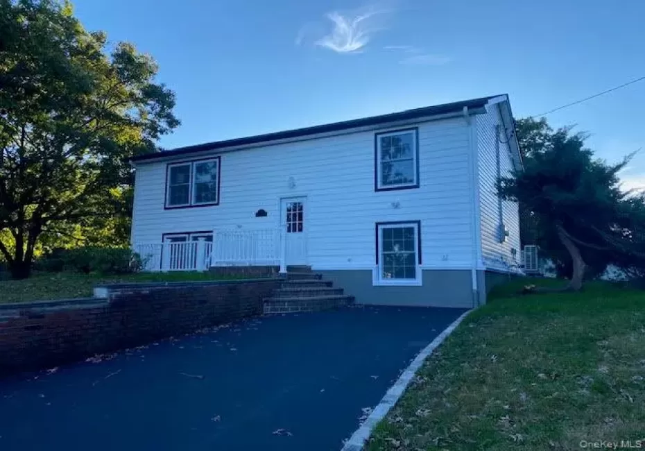 14 split cedar, Islip, NY, 4 Bedrooms Bedrooms, 9 Rooms Rooms,2 BathroomsBathrooms,Residential,For Rent,split cedar,0,1061787 14 split cedar, Islip, NY, 4 Bedrooms Bedrooms, 9 Rooms Rooms,2 BathroomsBathrooms,Residential,For Rent,split cedar,0,1061787
