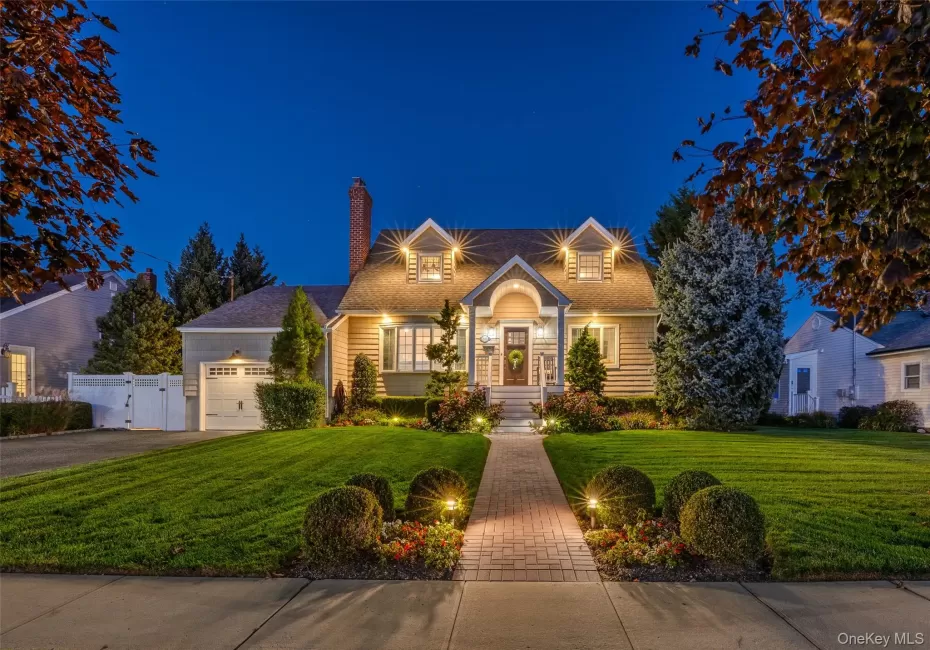 60 Nearwater Avenue, Oyster Bay, NY, 3 Bedrooms Bedrooms, 8 Rooms Rooms,2 BathroomsBathrooms,Residential,For Rent,Nearwater,0,1061440 60 Nearwater Avenue, Oyster Bay, NY, 3 Bedrooms Bedrooms, 8 Rooms Rooms,2 BathroomsBathrooms,Residential,For Rent,Nearwater,0,1061440