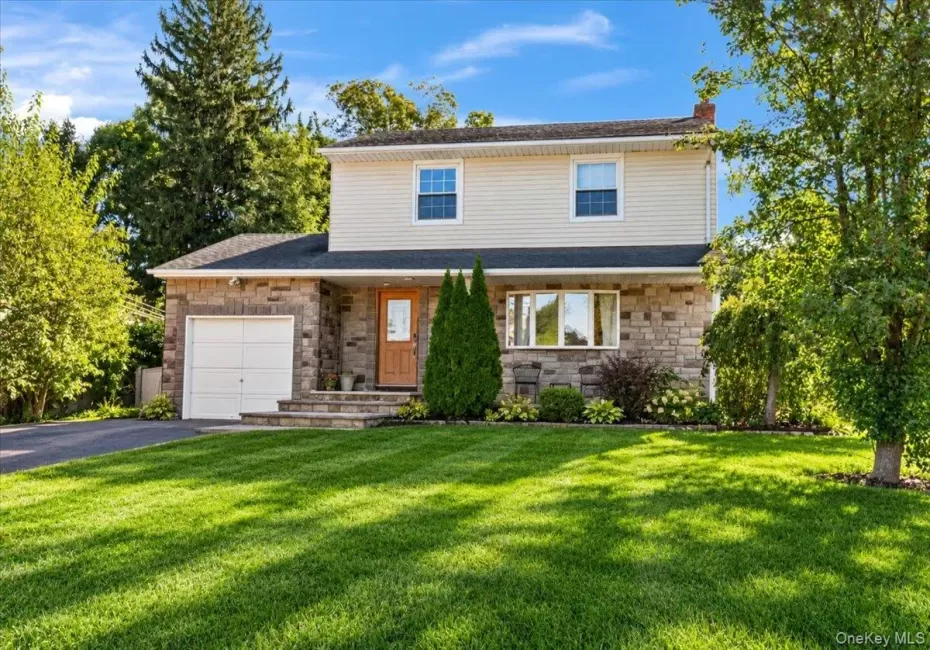 65 Genesee Drive, Huntington, NY, 3 Bedrooms Bedrooms, 8 Rooms Rooms,1 BathroomBathrooms,Residential,For Rent,Genesee,0,1059067 65 Genesee Drive, Huntington, NY, 3 Bedrooms Bedrooms, 8 Rooms Rooms,1 BathroomBathrooms,Residential,For Rent,Genesee,0,1059067