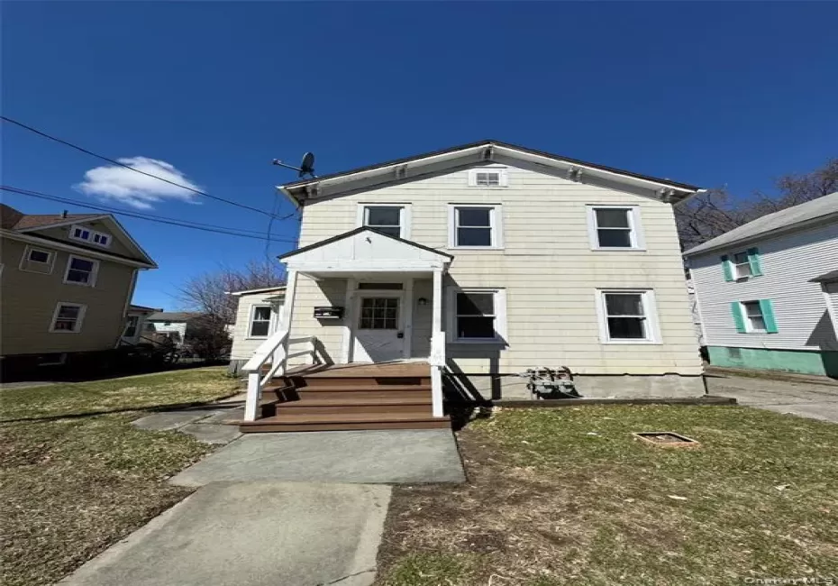 34 Broad Street, Middletown, NY, 3 Bedrooms Bedrooms, 5 Rooms Rooms,1 BathroomBathrooms,Residential Lease,For Rent,Broad,0,1060403 34 Broad Street, Middletown, NY, 3 Bedrooms Bedrooms, 5 Rooms Rooms,1 BathroomBathrooms,Residential Lease,For Rent,Broad,0,1060403