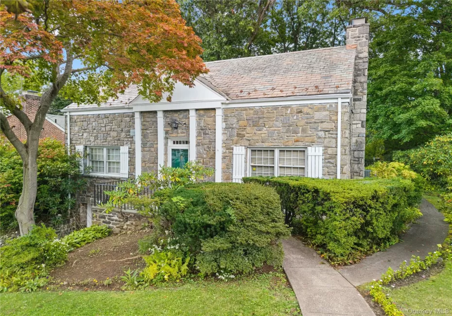 Welcome home to 28 Ritchie Drive, Yonkers - attractive stone home with classic slate room adds to home' curb appeal Welcome home to 28 Ritchie Drive, Yonkers - attractive stone home with classic slate room adds to home' curb appeal
