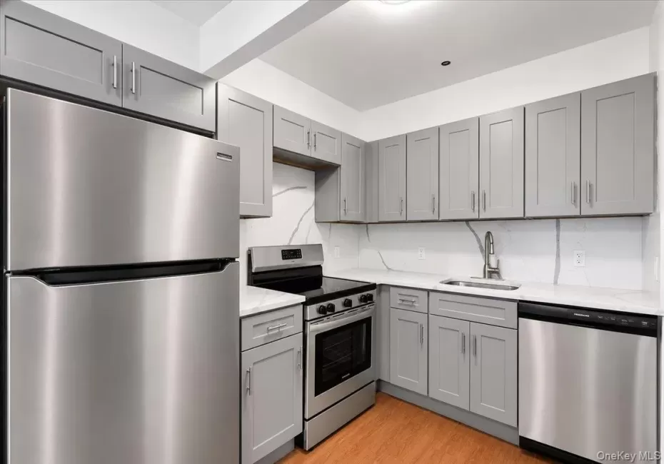324 Eldert Street, New York, NY, 2 Bedrooms Bedrooms, 4 Rooms Rooms,1 BathroomBathrooms,Residential Lease,For Rent,Eldert,0,1016160 324 Eldert Street, New York, NY, 2 Bedrooms Bedrooms, 4 Rooms Rooms,1 BathroomBathrooms,Residential Lease,For Rent,Eldert,0,1016160