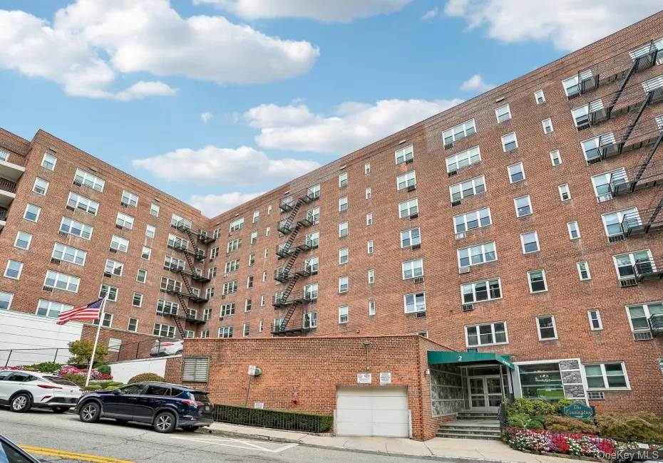 2 Bronxville Rd Rd, Yonkers, NY, 1 Bedroom Bedrooms, 2 Rooms Rooms,1 BathroomBathrooms,Residential,For Rent,Rd,0,1060513 2 Bronxville Rd Rd, Yonkers, NY, 1 Bedroom Bedrooms, 2 Rooms Rooms,1 BathroomBathrooms,Residential,For Rent,Rd,0,1060513